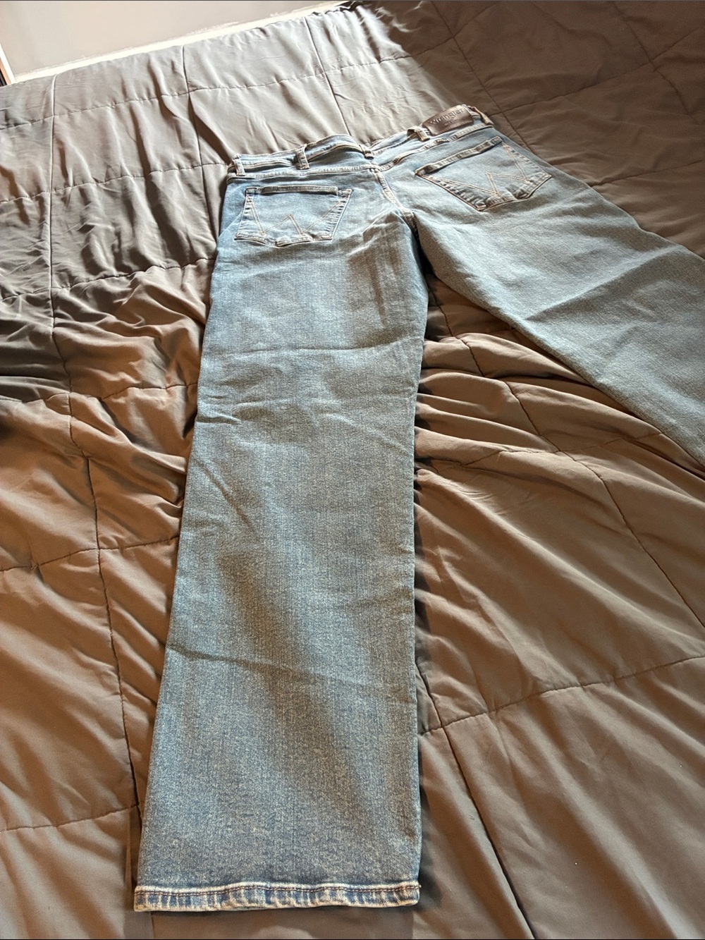 Wrangler Light Blue Straight Leg Jeans - Picture 5 of 8